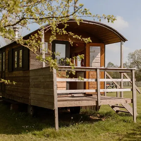 Parque de Campismo De La Rue Pipowagens Sleeuwijk