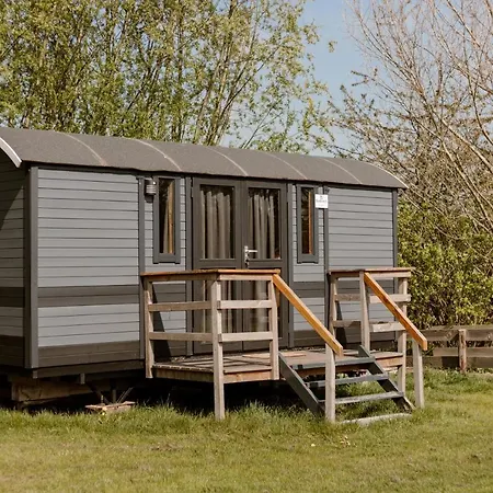 Parque de Campismo De La Rue Pipowagens *