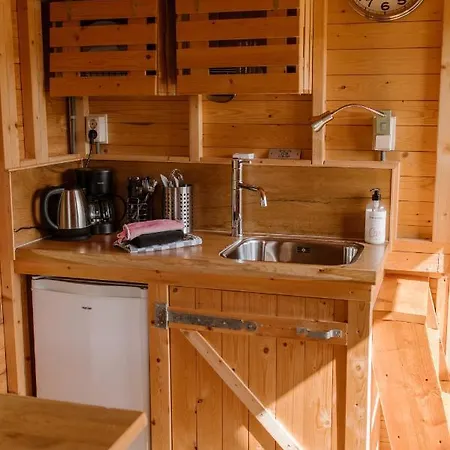 De La Rue Pipowagens Sleeuwijk