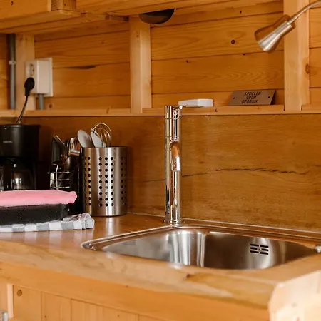 Kemp De La Rue Pipowagens Sleeuwijk