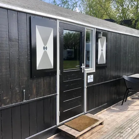 De La Rue Pipowagens Kemp